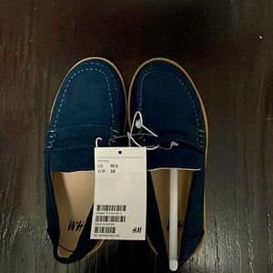 H&M brand new navy blue suede loafers size 10.5